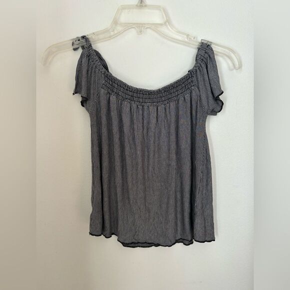 American Eagle black and white stripe soft & sexy t with sleeve detail size XS - Picture 9 of 11